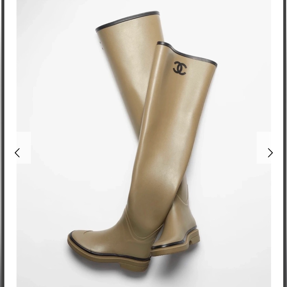 Chanel 22K Pull On Rubber Rain Boots Thigh High
